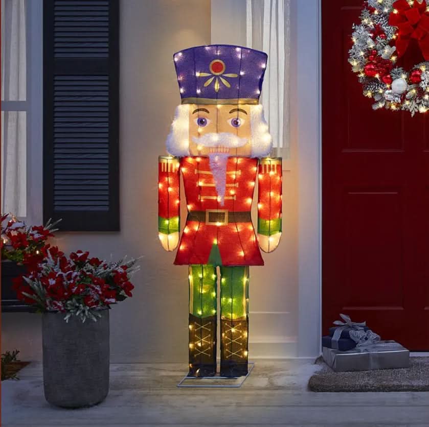 Quebra Nozes Cintilante com LEDs Brancos Frios – 1,52 m