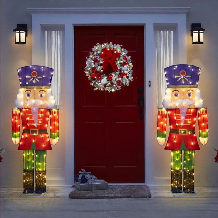 Quebra Nozes Cintilante com LEDs Brancos Frios – 1,52 m