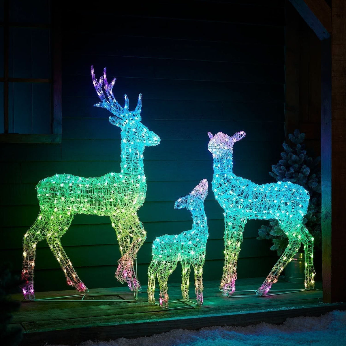 Conjunto de Renas Iluminadas com LED RGB Inteligente e Controle via Wi-Fi